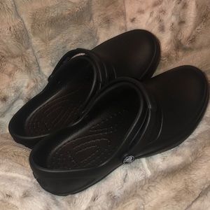 non-slip work wear crocs